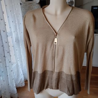 Chaqueta oversize dorada y marrón