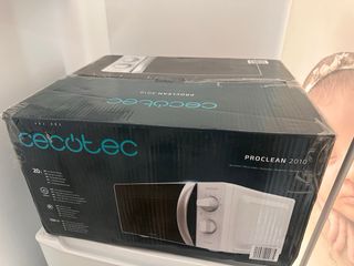 Microondas NUEVO SIN ESTRENAR Cecotec Blanco