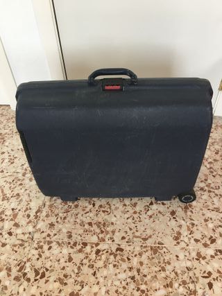 Maleta Samsonite mediana negra 2 ruedas