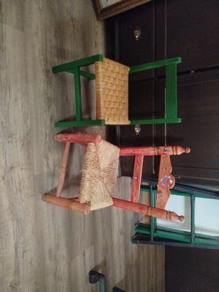 Sillas de madera para niños