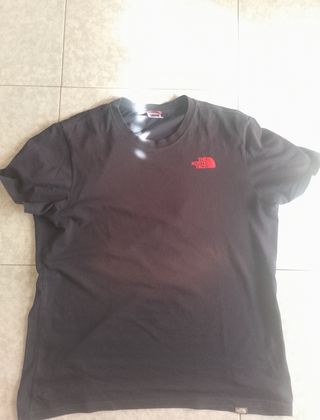 Camiseta The North Face Negra