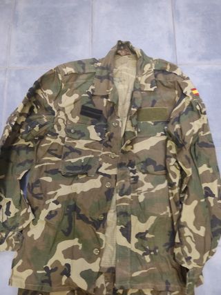 Traje militar Mimetizado Talla L