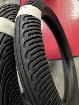 Neumáticos Pirelli Moto3 slicks de aga