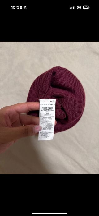 Gorro Adidas mujer púrpura con pompón