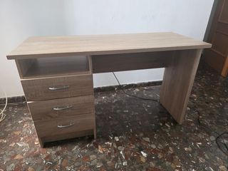 Escritorio infantil con cajones