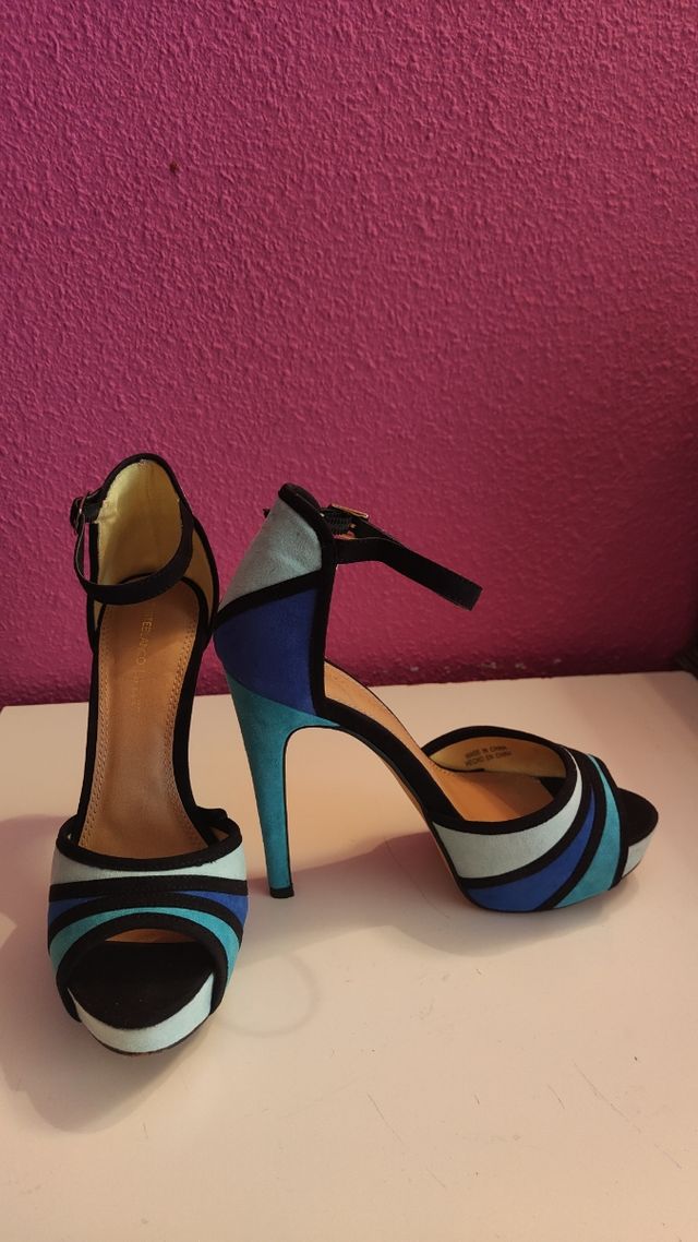 Sandalias tacón multicolor azul y turquesa