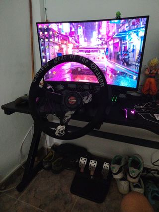 Volante Logitech para PC y PS5 negociable 