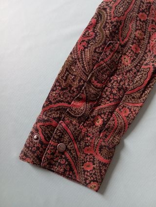 Camisa vintage mujer paisley marrón y rojo