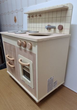Cocinita de madera infantil