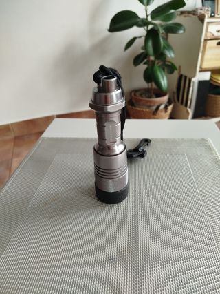 Linterna de buceo profesional