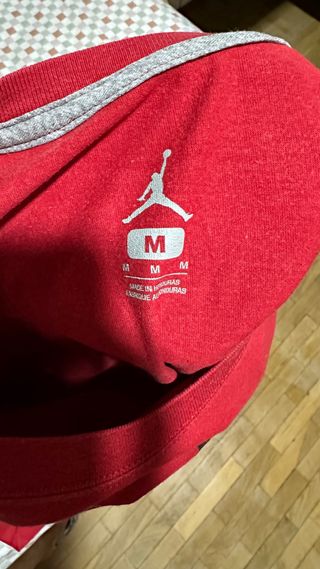 Camiseta Jordan Roja Talla M