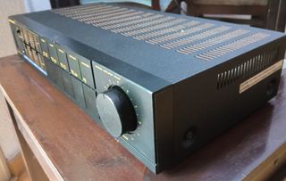 Amplificador Marantz PM-151 