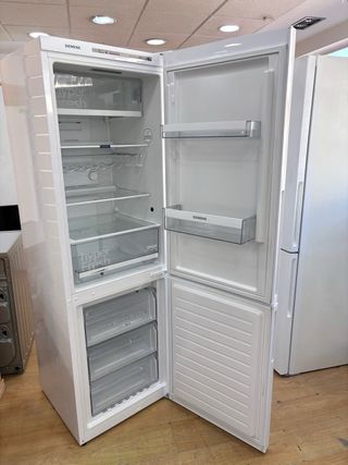 FRIGORÍFICO SIEMENS 185cm NOFROST. ENVÍO A CASA