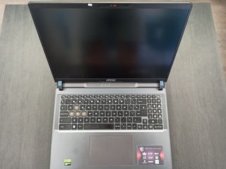 MSI 16"/ i9 14900HX/ RTX 4070/ 64 GB 4800Mhz/ 1 TB
