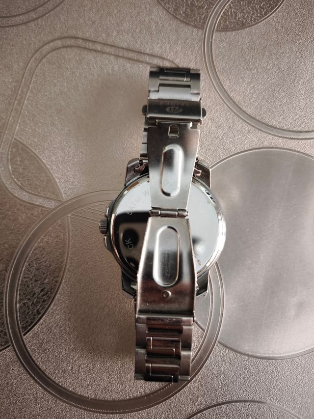 Orologio Marea per una riparazione impeccabile