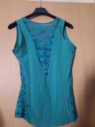 Maglietta turchese con pizzo