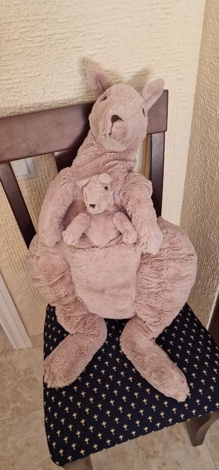 Peluche canguro con bebé