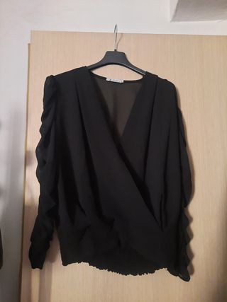 Maglia nera maniche lunghe