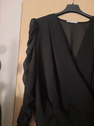 Maglia nera maniche lunghe