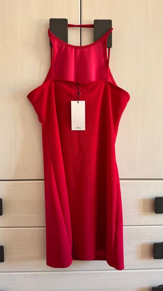 Vestido rojo
Nuevo! conserva etiqueta 