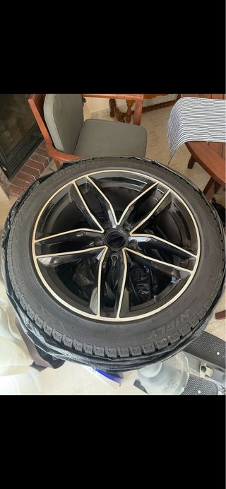Llanta Audi RS 18” con neumático invierno