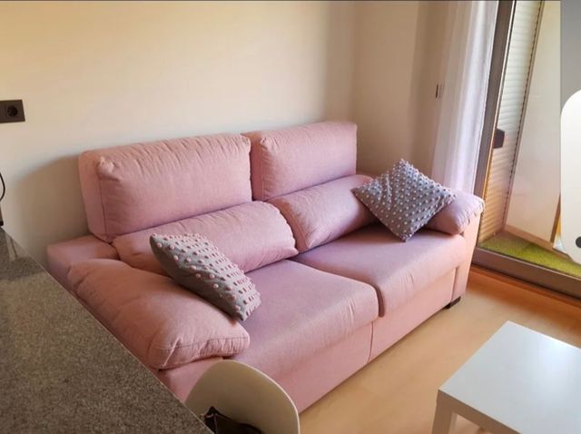 Sofá rosa 3 plazas