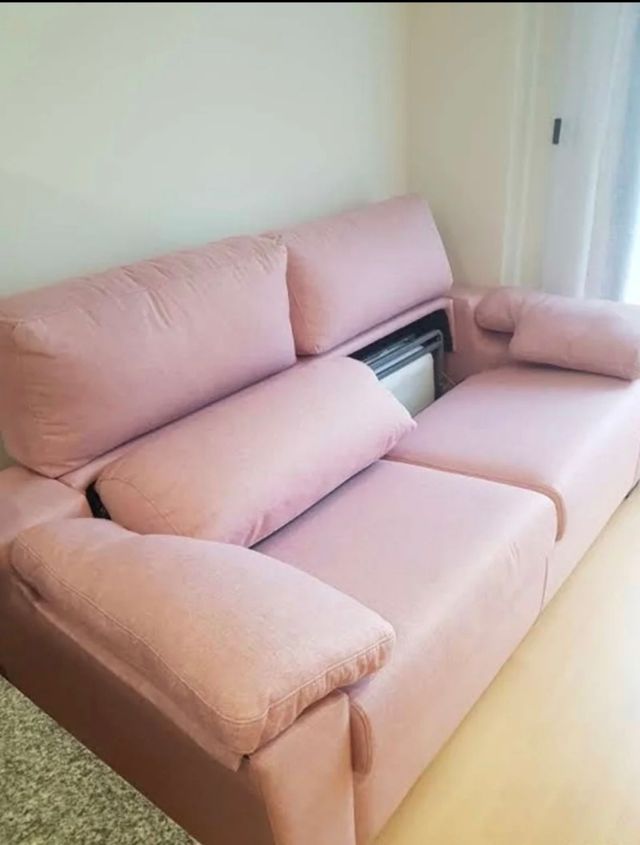 Sofá rosa 3 plazas