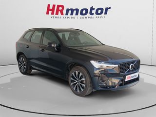 Volvo XC60 B4 2WD Plus Dark MHEV