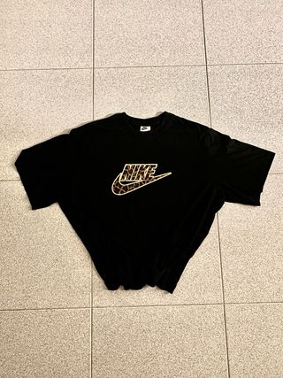 Nike T-Shirt Black Leopard Print Logo Y2K Vintage 