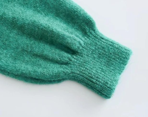 Rebeca punto Zara verde