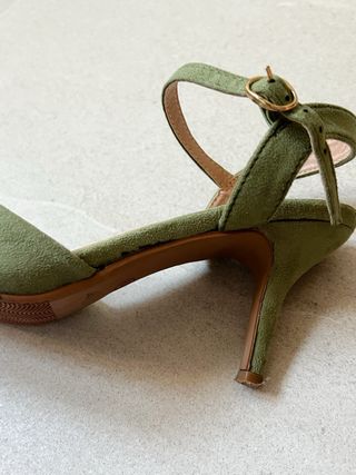 Zapatos tacón verde Marypaz