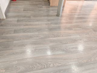 Tarima flotante madera aprox. 30m2