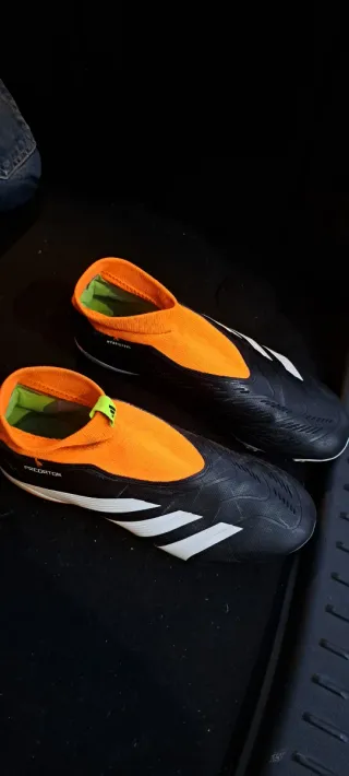 Scarpe calcio Adidas Predator arancioni nere