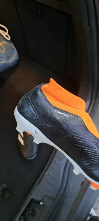 Scarpe calcio Adidas Predator arancioni nere