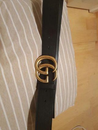 Cinturón Gucci Negro y Dorado Mujer