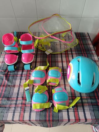 Patines infantiles con protecciones y casco