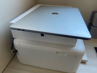 MacBook Pro 15” Touchbar 2016 i7 4 núcleos