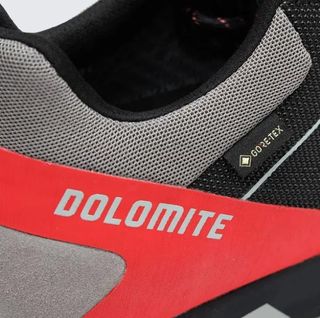 Zapatillas Dolomite Gore-Tex Negras/Rojas