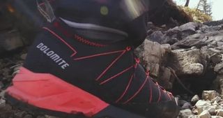 Zapatillas Dolomite Gore-Tex Negras/Rojas