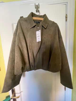 Chaqueta Zara efecto ante agotada
