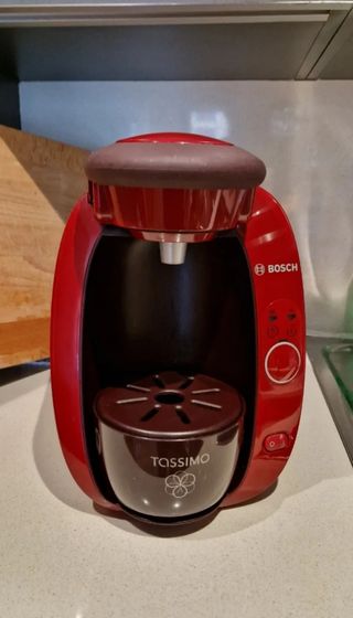 Cafetera Bosch Tassimo Roja.