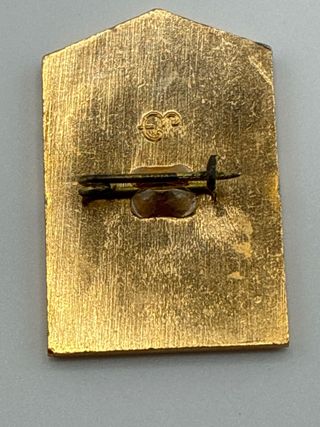 Insignia Udarnik Kommunisticheskogo Truda