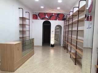 Estanterías de tienda madera y metal
