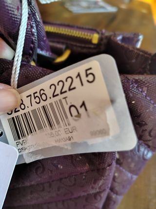 Bolso Guess Morado con Logo Dorado