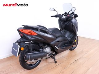 YAMAHA X-MAX 125 
