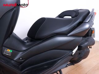 YAMAHA X-MAX 125 