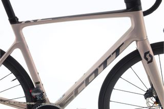 Scott Addict RC 10 AXS 12V (carretera) t.56 Reacondicionada
