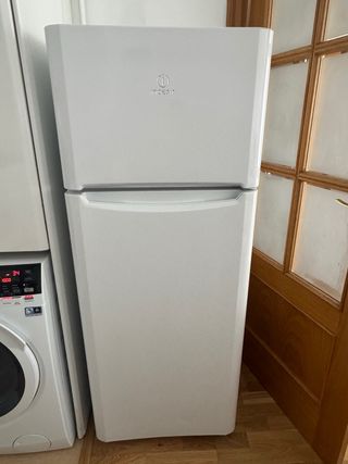 Frigorífico / Nevera Indesit 2 puertas 150x60
