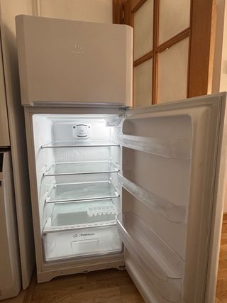 Frigorífico / Nevera Indesit 2 puertas 150x60