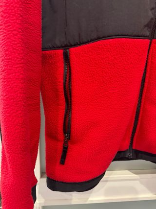 Chaqueta polar THE NORTH FACE senderismo trekking